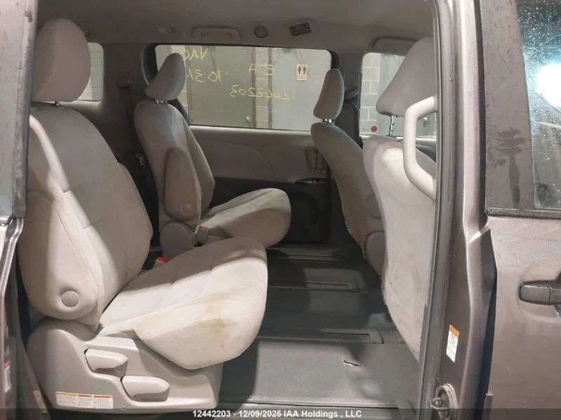 Toyota Sienna 3.5I* 2 Ключа* Лека Градушка, снимка 9 - Автомобили и джипове - 52773695