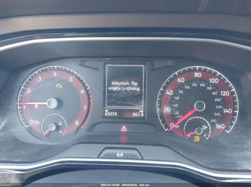 VW Jetta, снимка 12 - Автомобили и джипове - 53025543