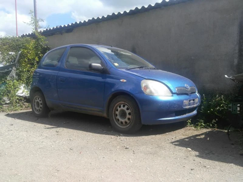 Toyota Yaris 1.0 VVTI, снимка 1 - Автомобили и джипове - 47196750