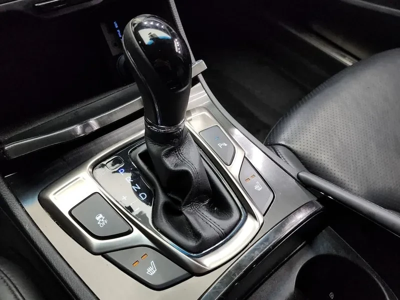 Hyundai Grandeur 2.4, снимка 9 - Автомобили и джипове - 54625780