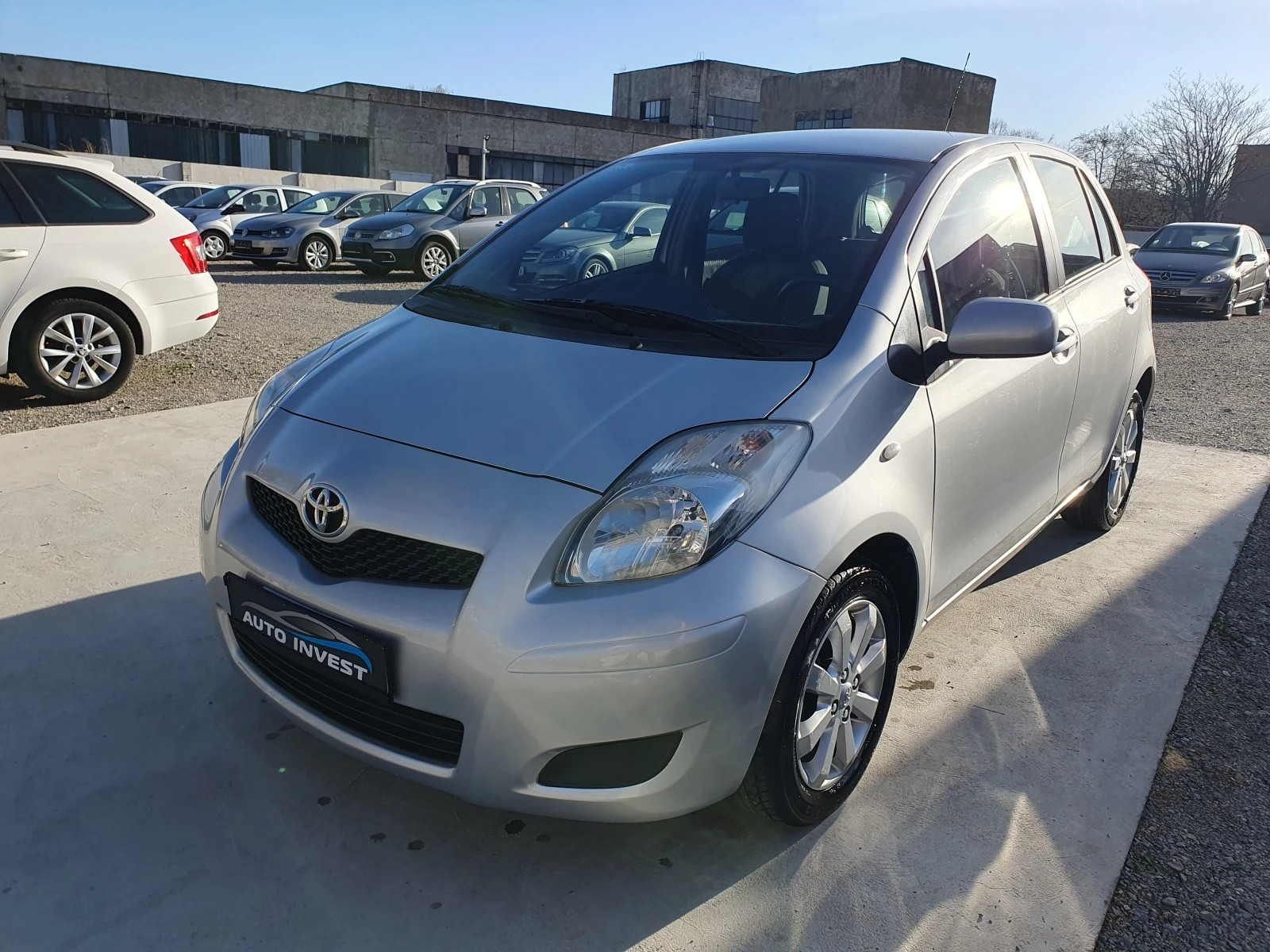 Toyota Yaris 1.4/90кс - изображение 3