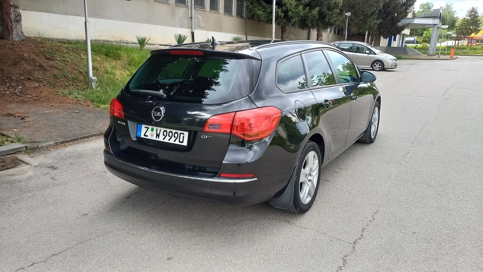 Opel Astra 1, 6 CDTI euro 6 - изображение 7