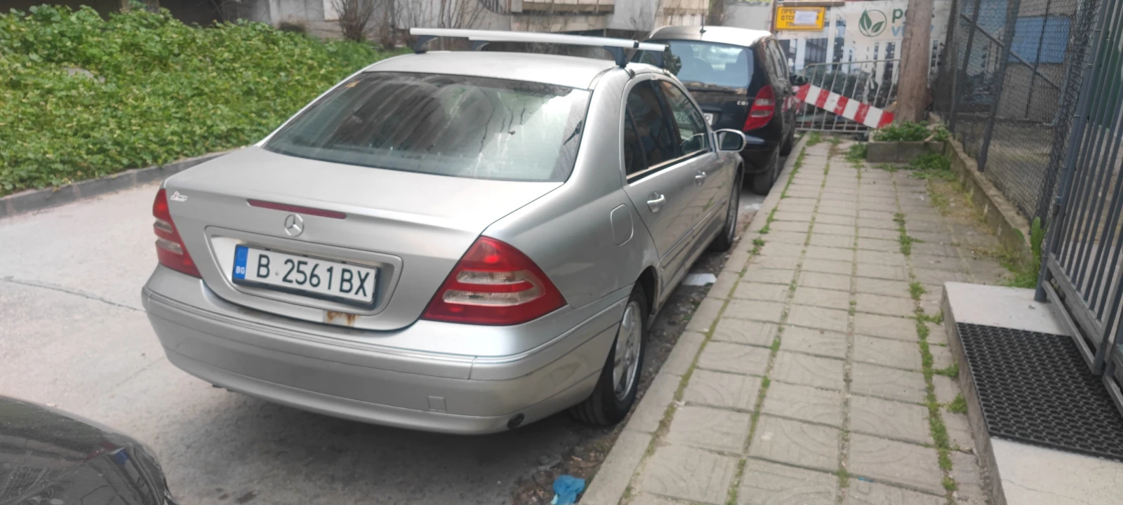 Mercedes-Benz C 180  - изображение 6