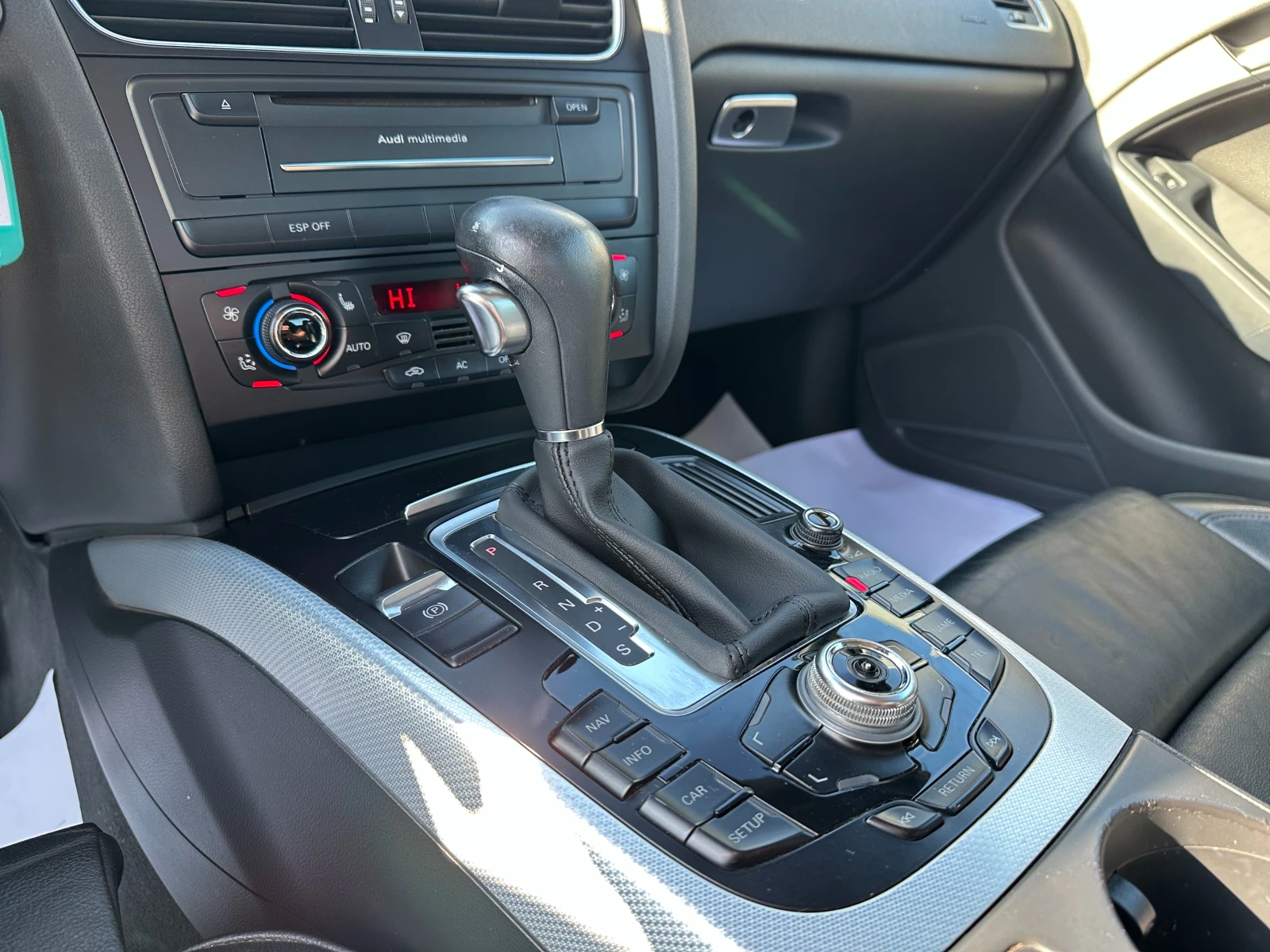 Audi A5 Cabrio/3.0tdi/Автомат - изображение 10