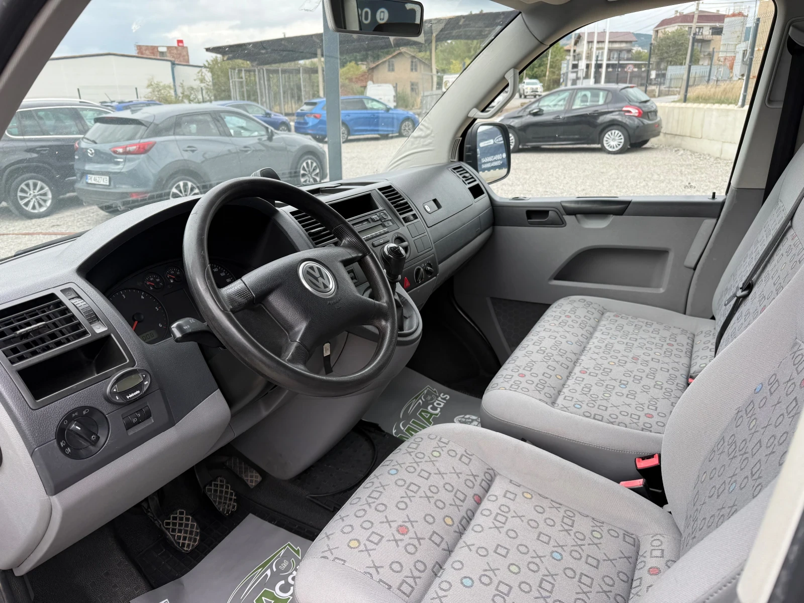 VW Multivan 2.5 TDI* 4Motion* 8+ 1 - изображение 6