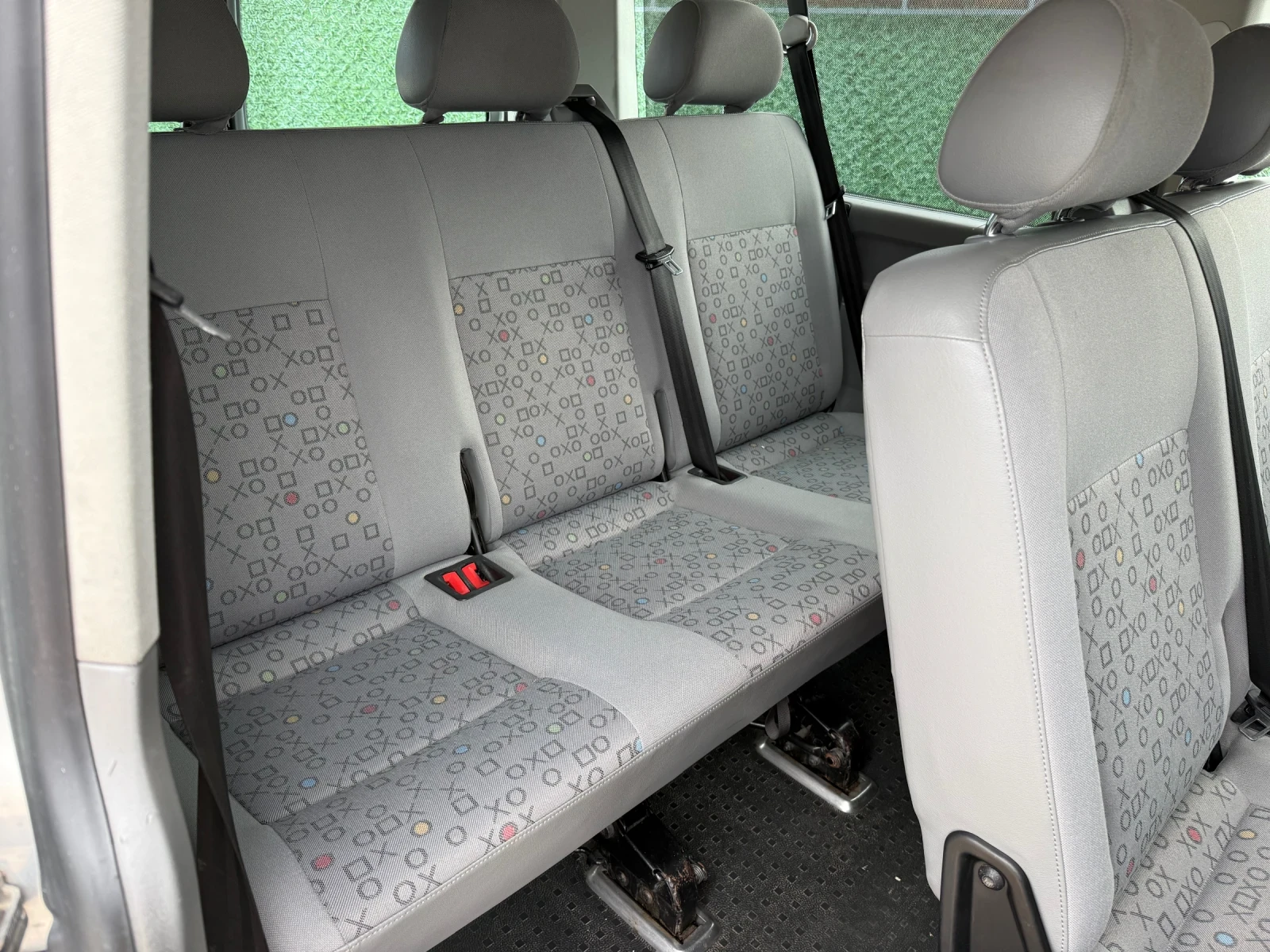 VW Multivan 2.5 TDI* 4Motion* 8+ 1 - изображение 10