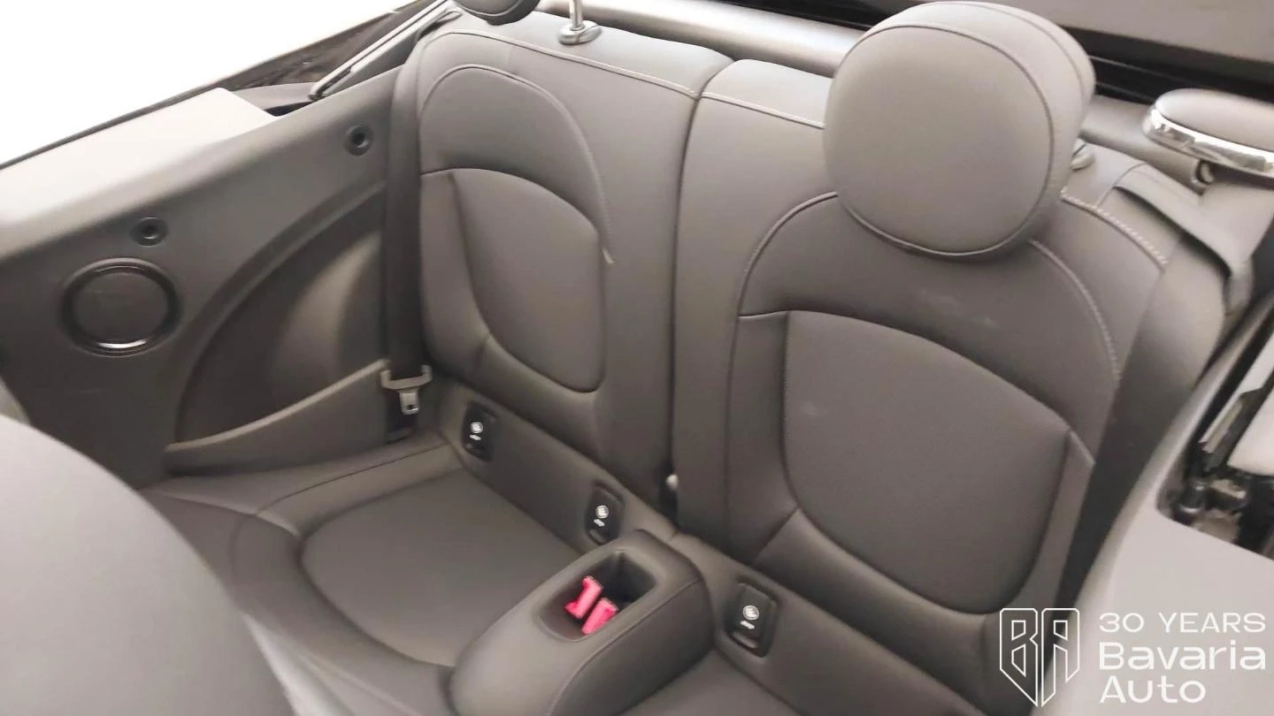 Mini Cooper 1, 5 Cabrio Steptronic Classic Trim - изображение 8