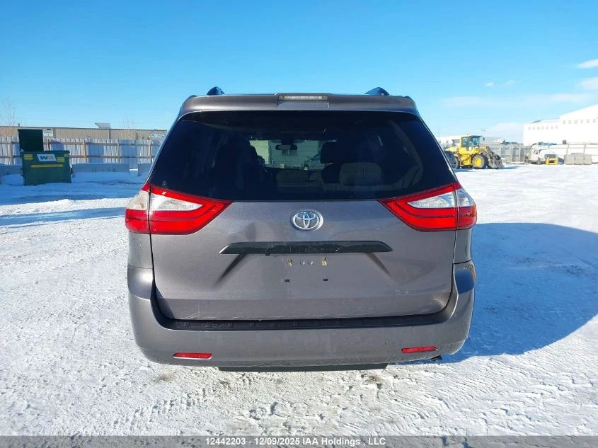 Toyota Sienna 3.5I* 2 Ключа* Лека Градушка - изображение 7