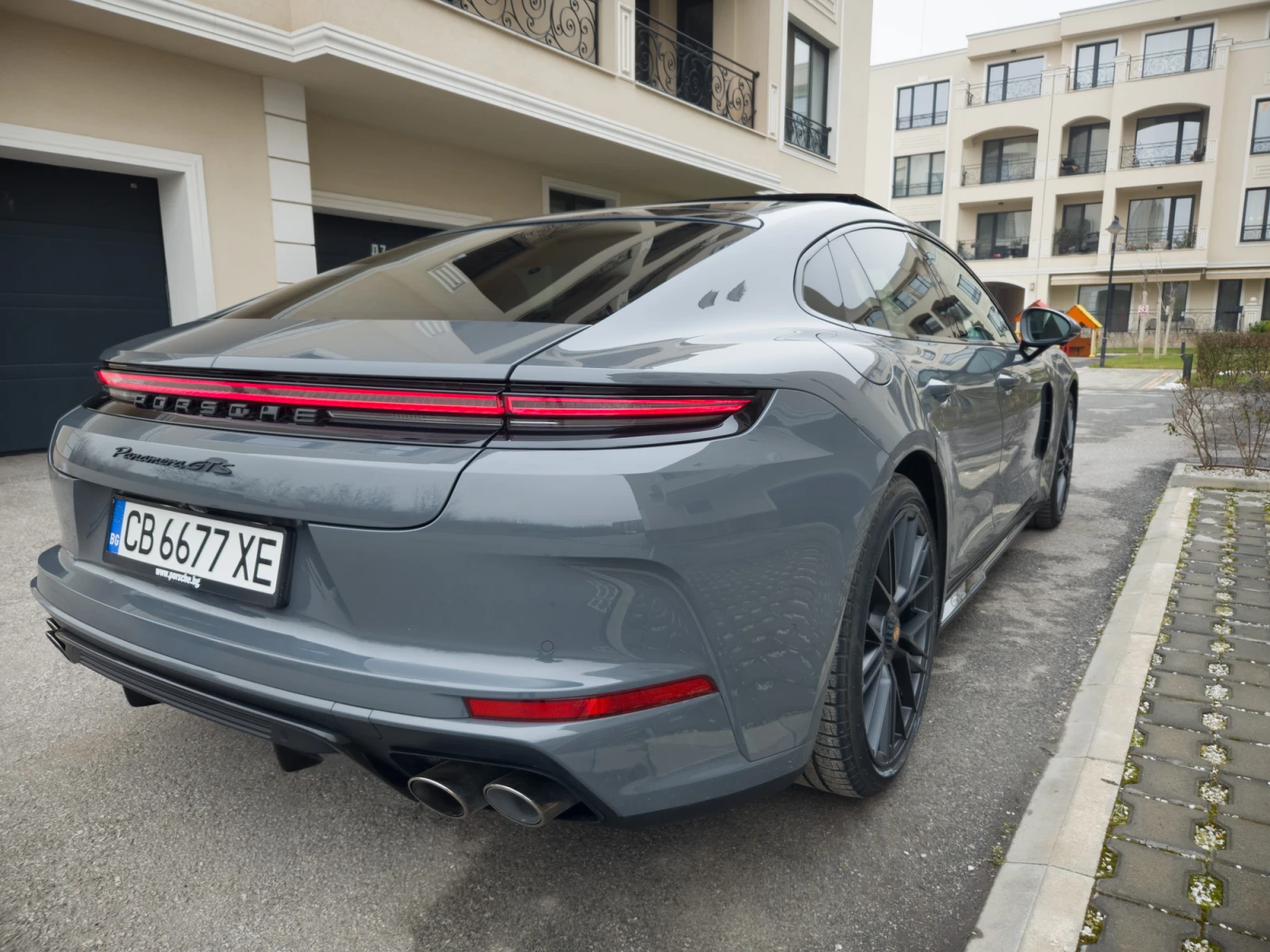 Porsche Panamera GTS - изображение 8