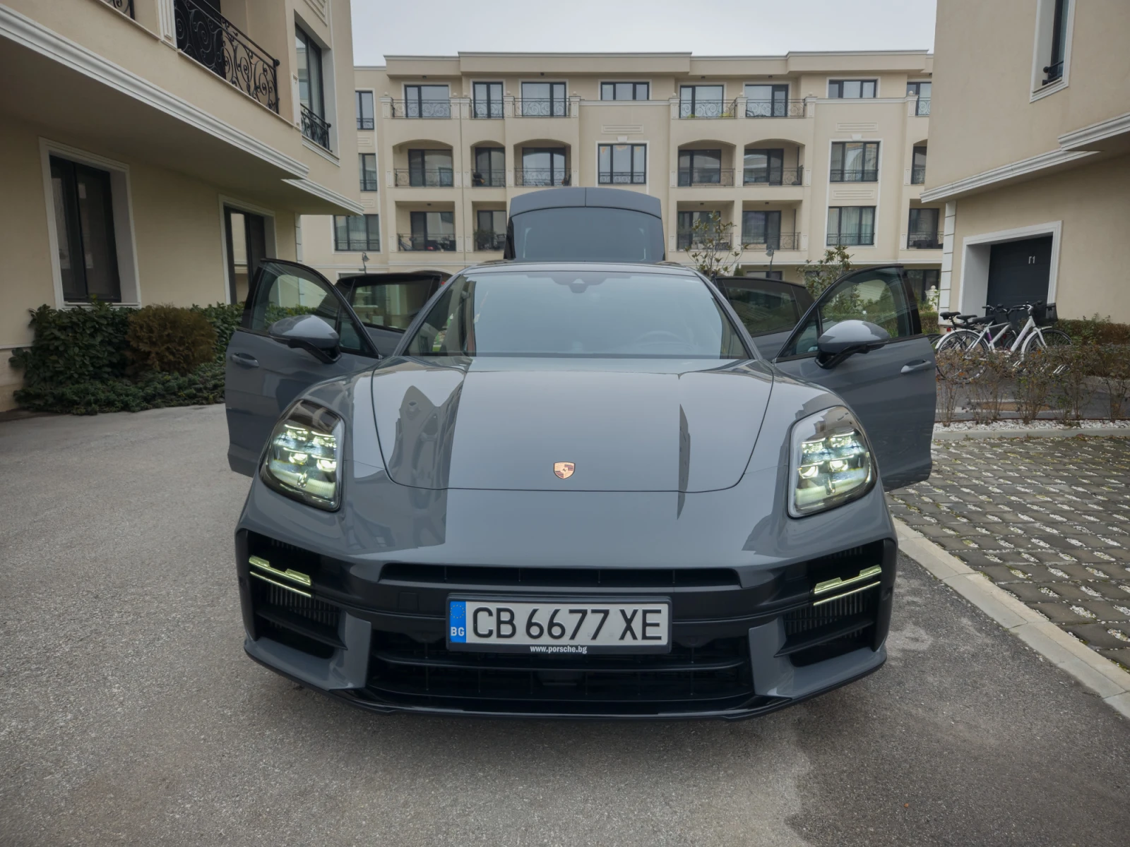 Porsche Panamera GTS - изображение 4