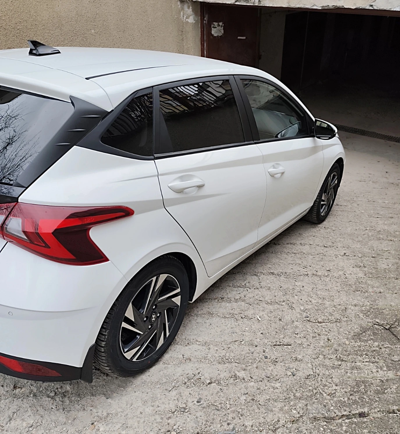 Hyundai I20 EXCLUSIVE, снимка 4 - Автомобили и джипове - 53664485