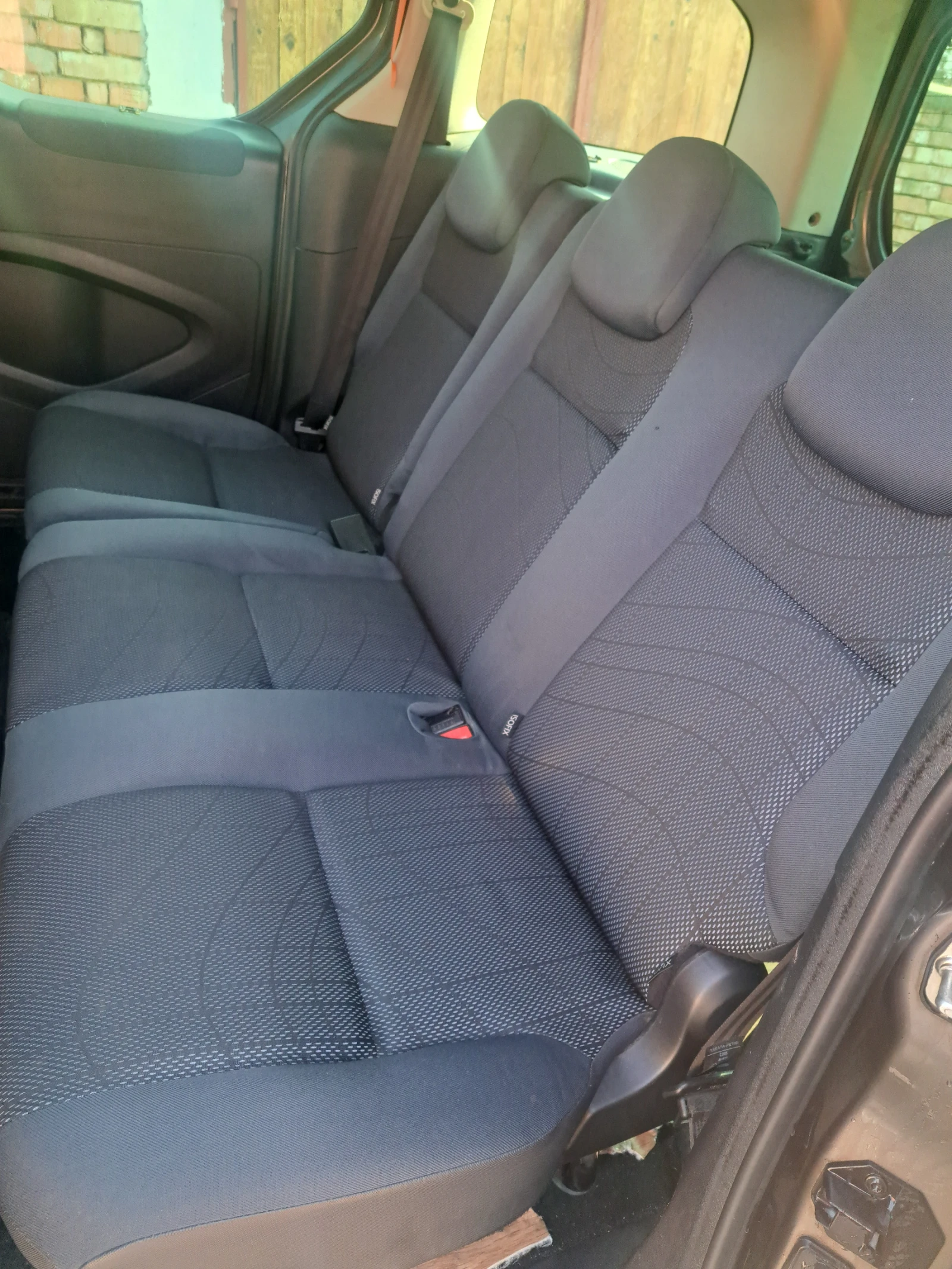 Peugeot Partner Tepee, снимка 12 - Автомобили и джипове - 53731218