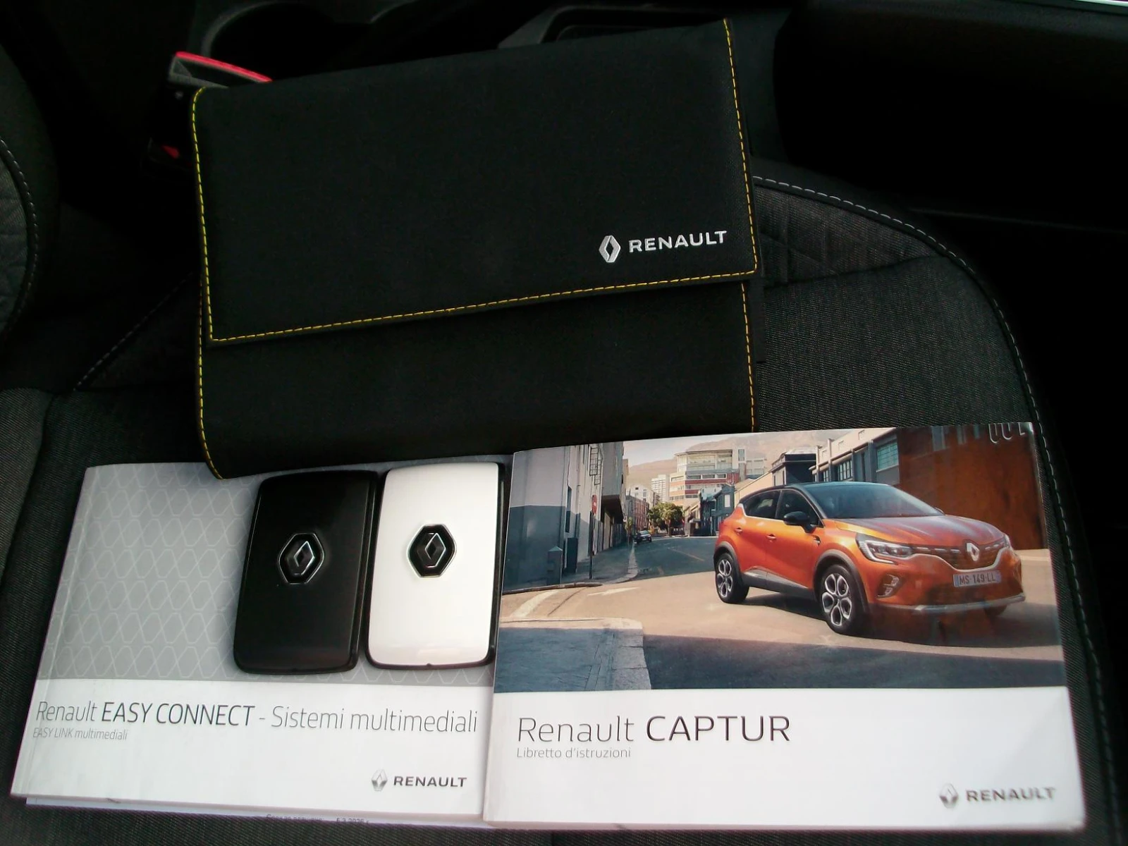 Renault Captur 1.0 TCE 100 LPG ITALIQ, снимка 17 - Автомобили и джипове - 53739275