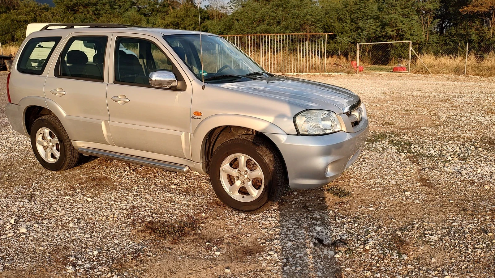 Mazda Tribute 4х4, снимка 6 - Автомобили и джипове - 54661020