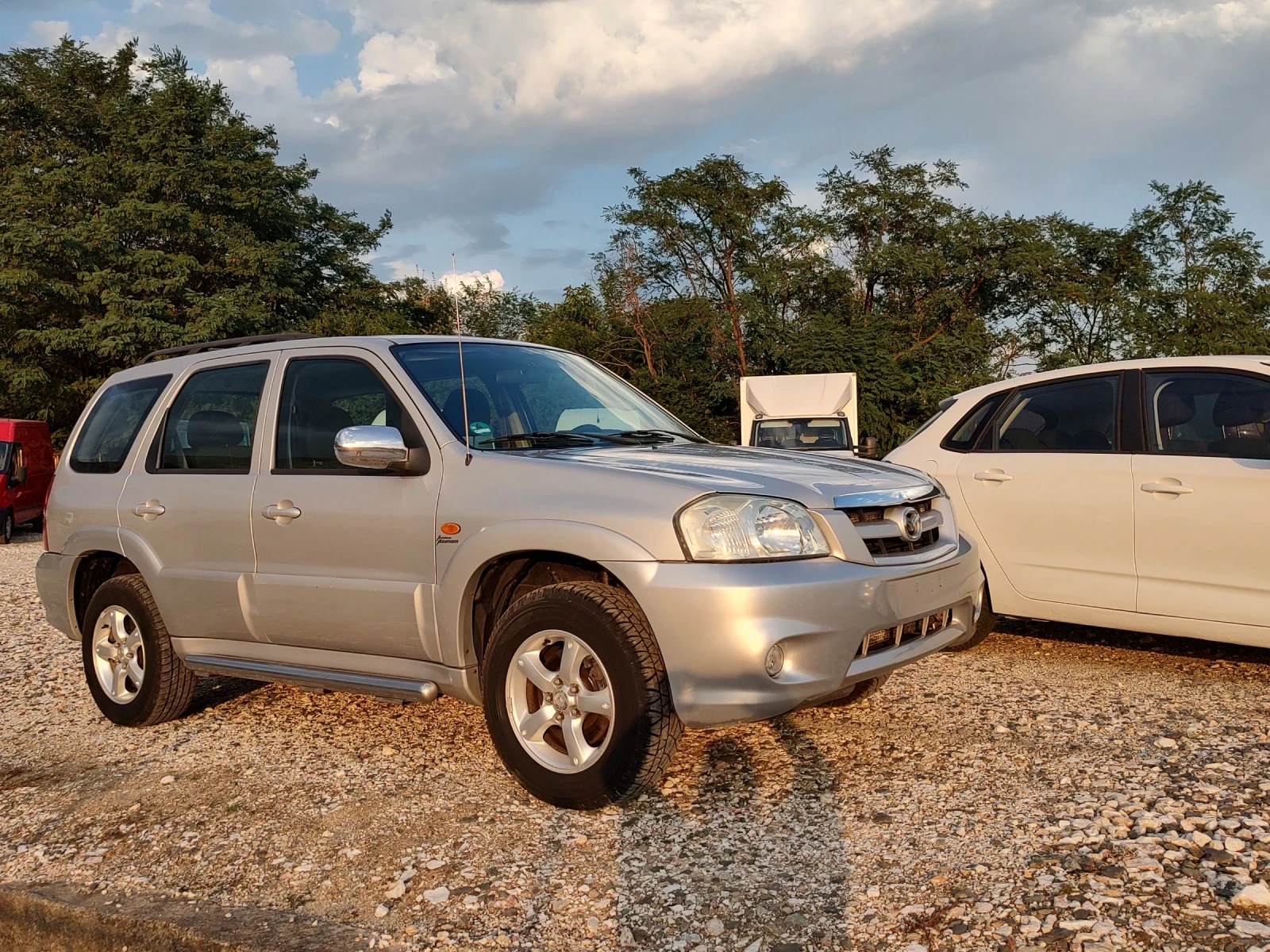 Mazda Tribute 4х4, снимка 9 - Автомобили и джипове - 54661020