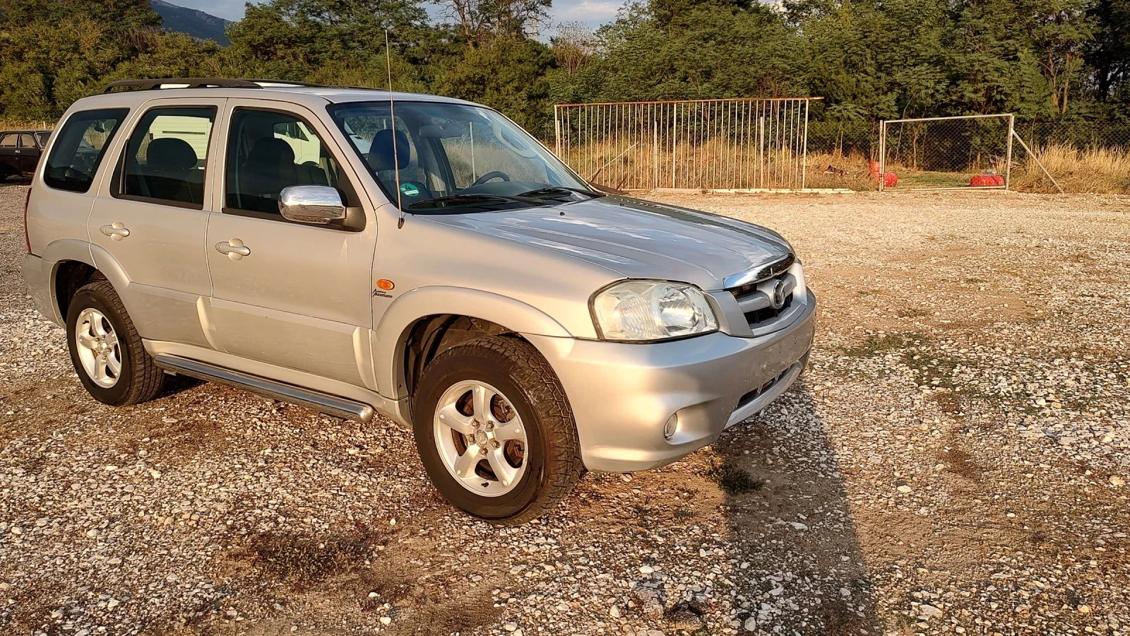 Mazda Tribute 4х4, снимка 7 - Автомобили и джипове - 54661020