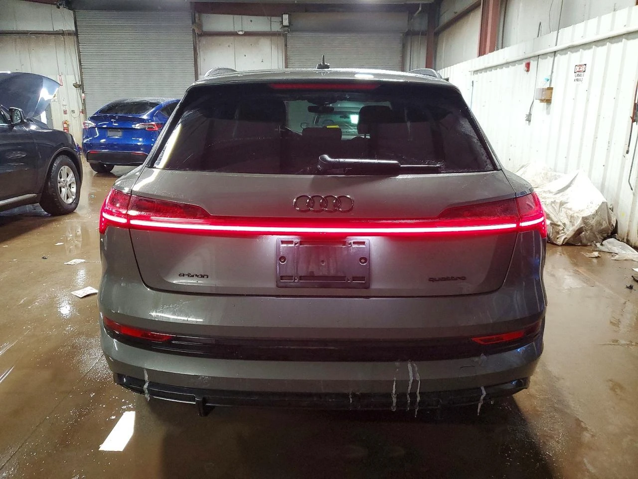 Audi E-Tron Chronos, снимка 6 - Автомобили и джипове - 53947258