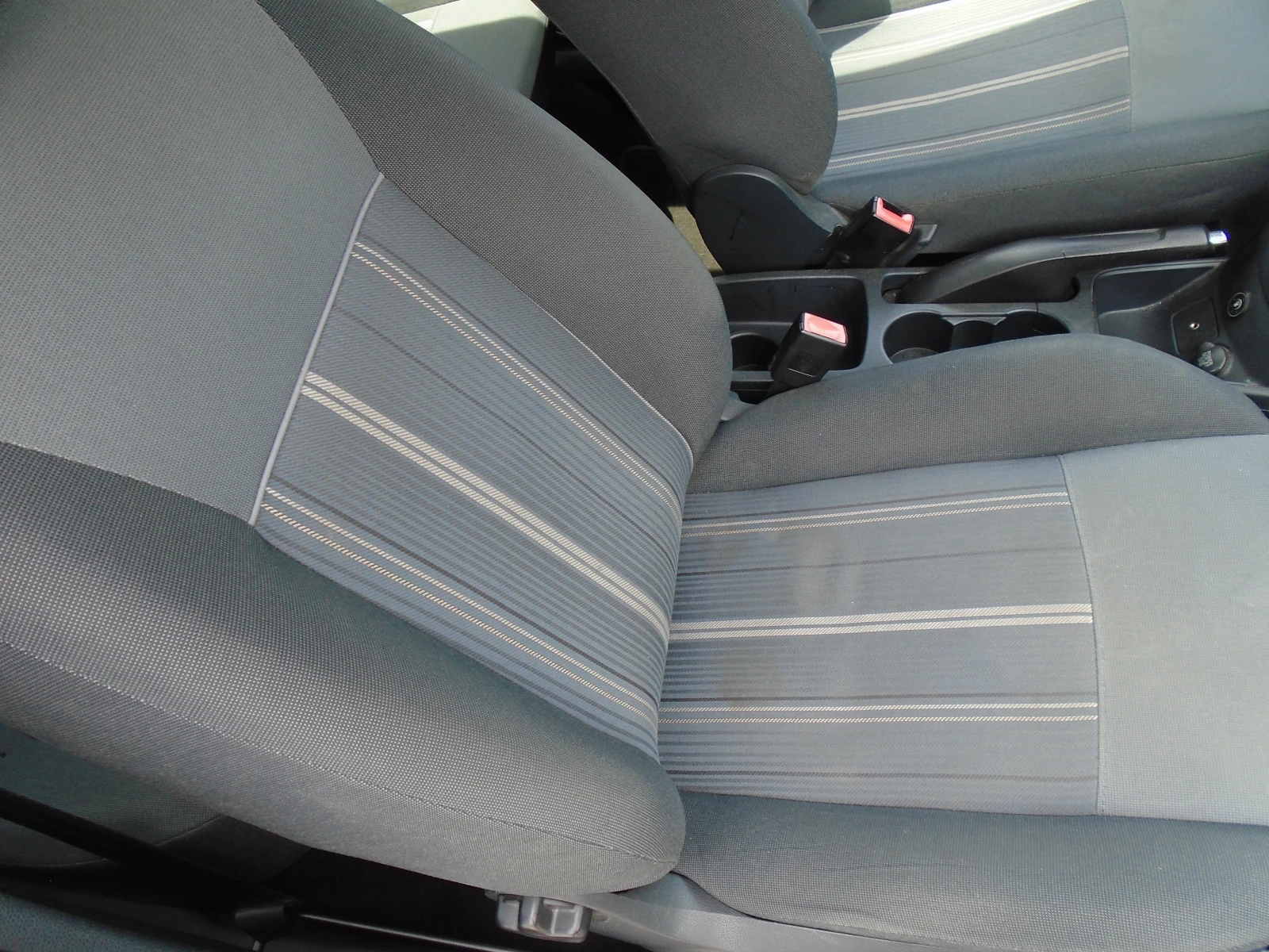 Ford Fiesta 1.4 ГАЗ, снимка 5 - Автомобили и джипове - 54176740