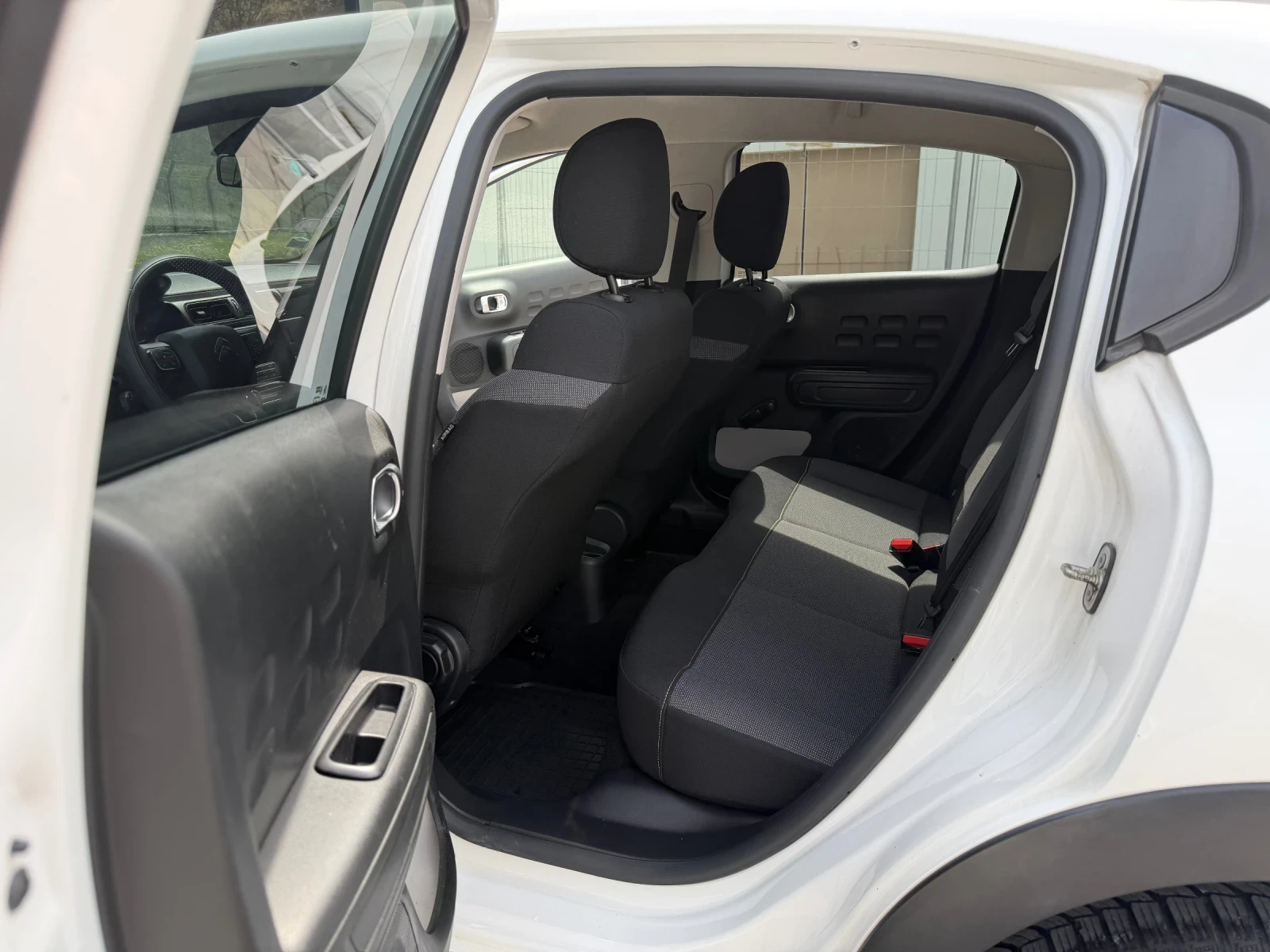 Citroen C3 1.2i, снимка 11 - Автомобили и джипове - 54200765