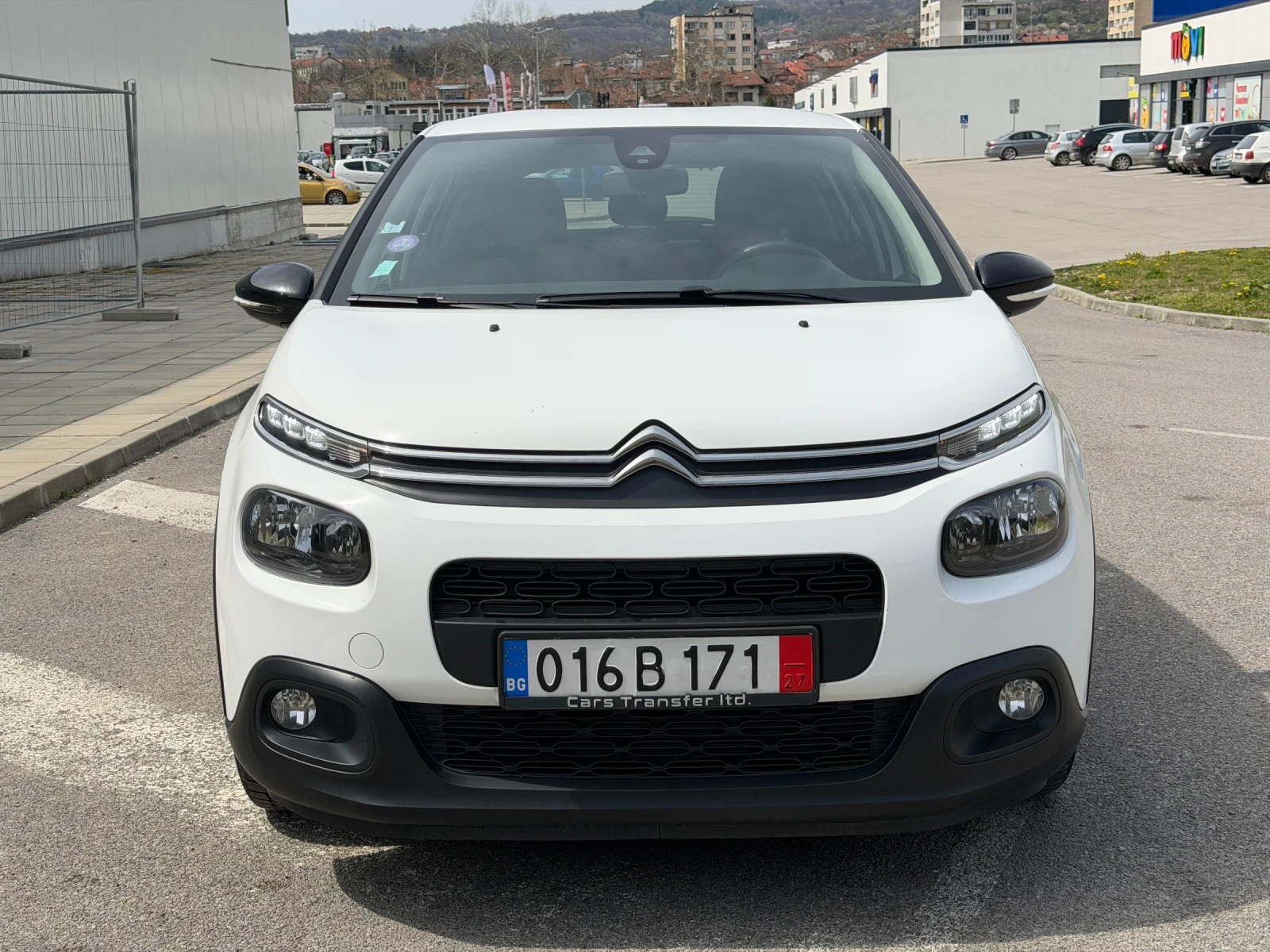 Citroen C3 1.2i, снимка 2 - Автомобили и джипове - 54200765