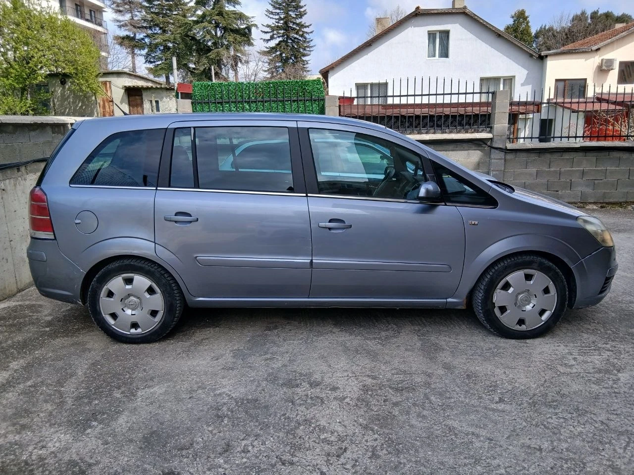 Opel Zafira, снимка 2 - Автомобили и джипове - 54204812
