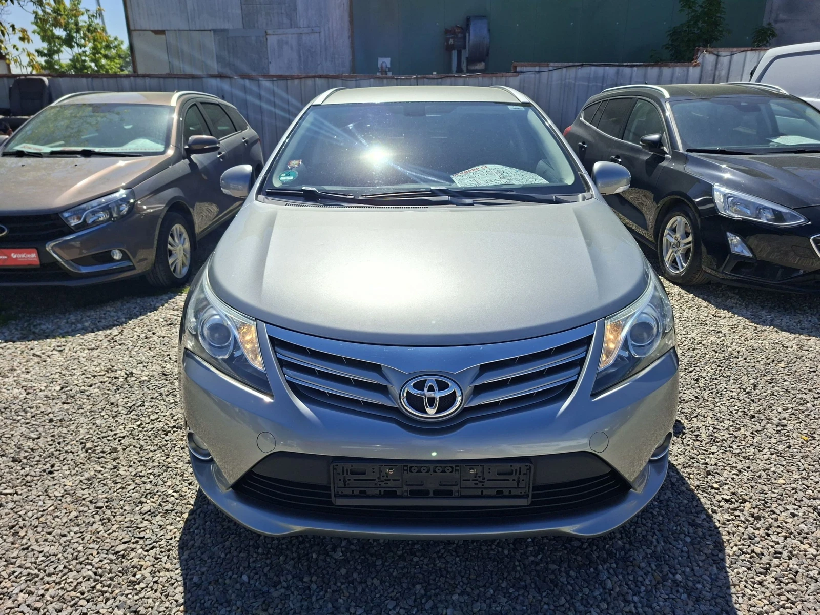 Toyota Avensis КАТО НОВА, EDITION, NAVI, KAMERA, FACELIFT, 1.8i , снимка 2 - Автомобили и джипове - 54429323