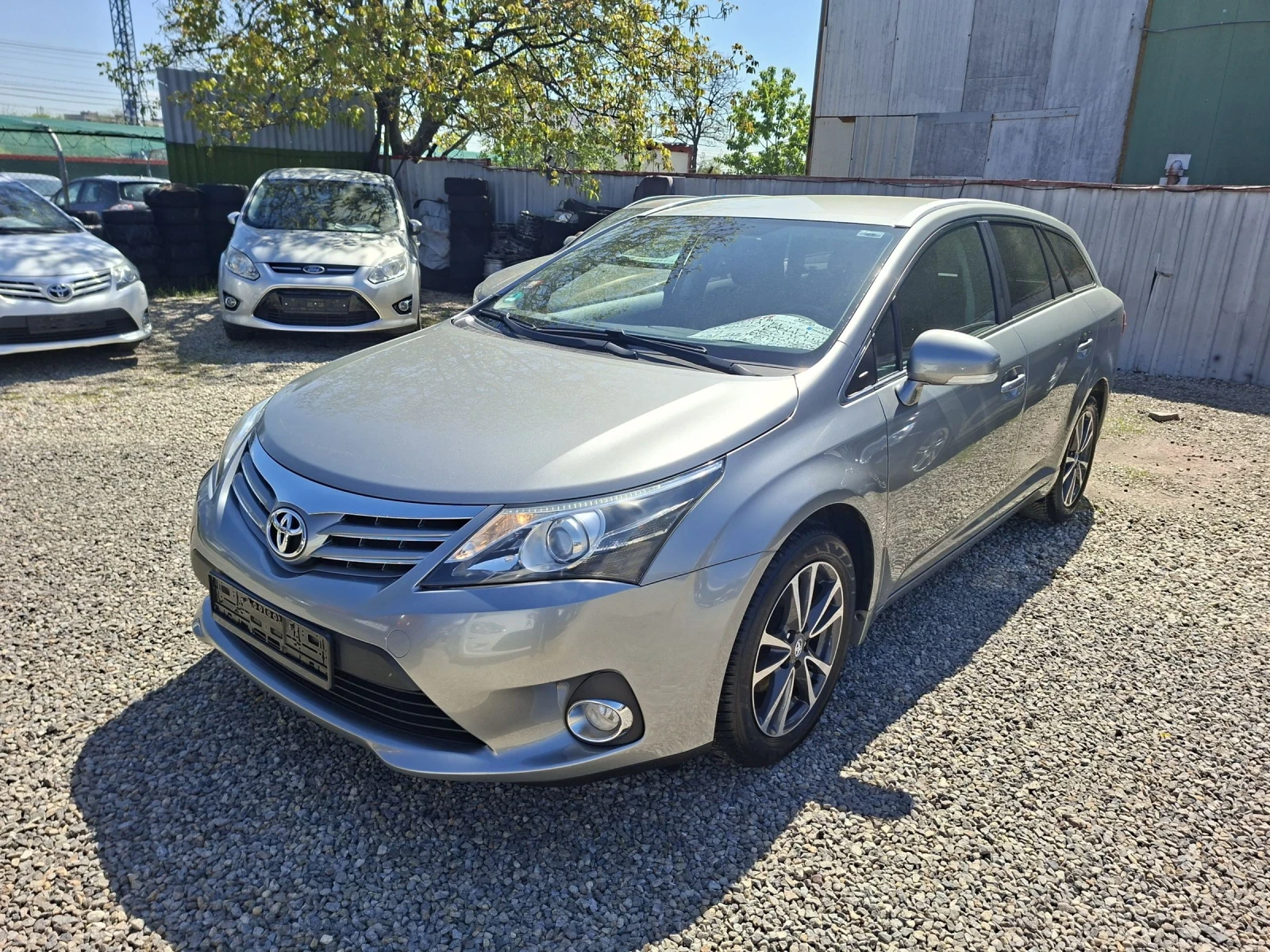 Toyota Avensis КАТО НОВА, EDITION, NAVI, KAMERA, FACELIFT, 1.8i , снимка 3 - Автомобили и джипове - 54429323