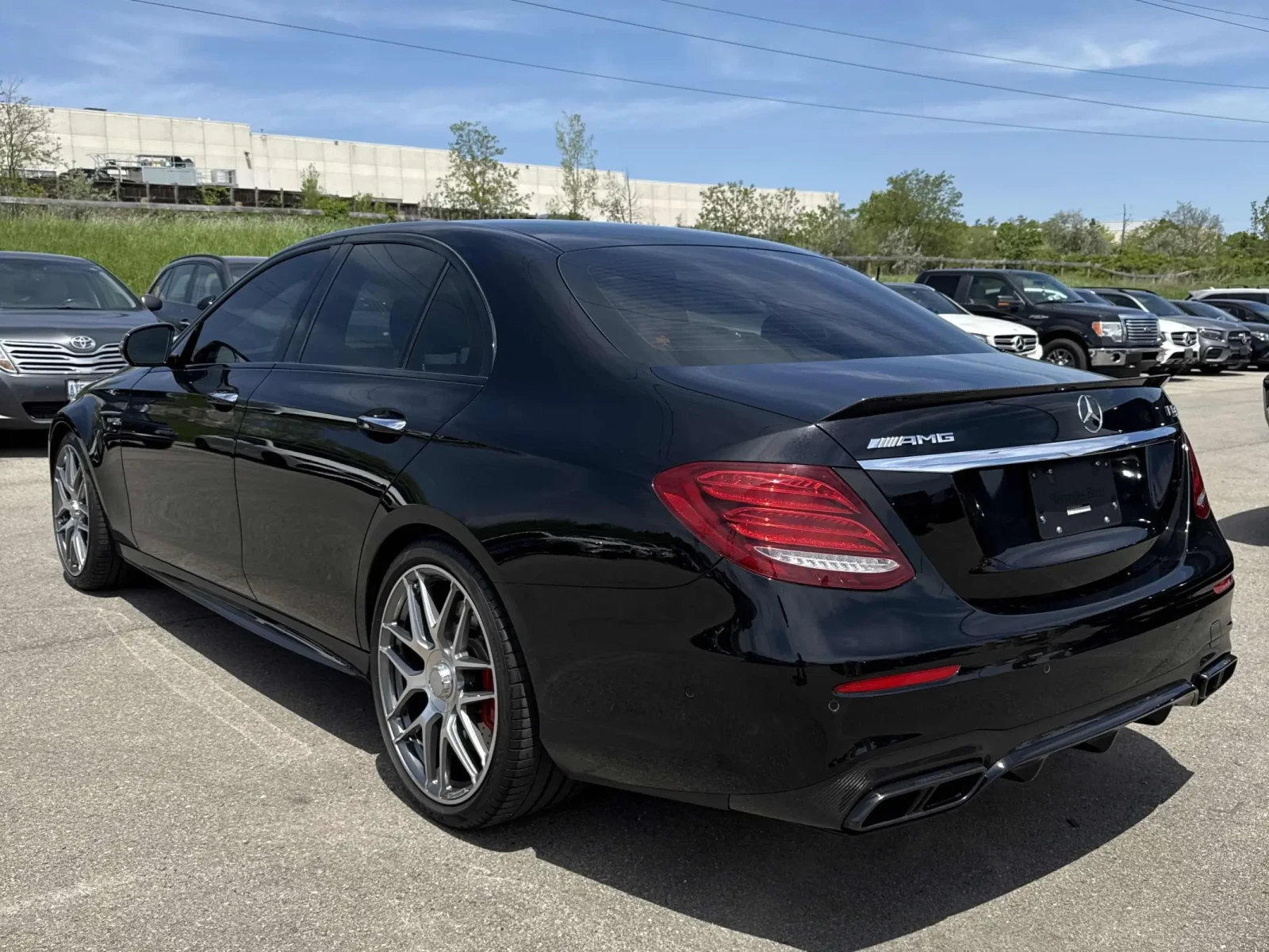 Mercedes-Benz E 63 AMG S * CARFAX * АВТО КРЕДИТ * ПРОГНОЗНА ЦЕНА ДО БГ * , снимка 6 - Автомобили и джипове - 54691671