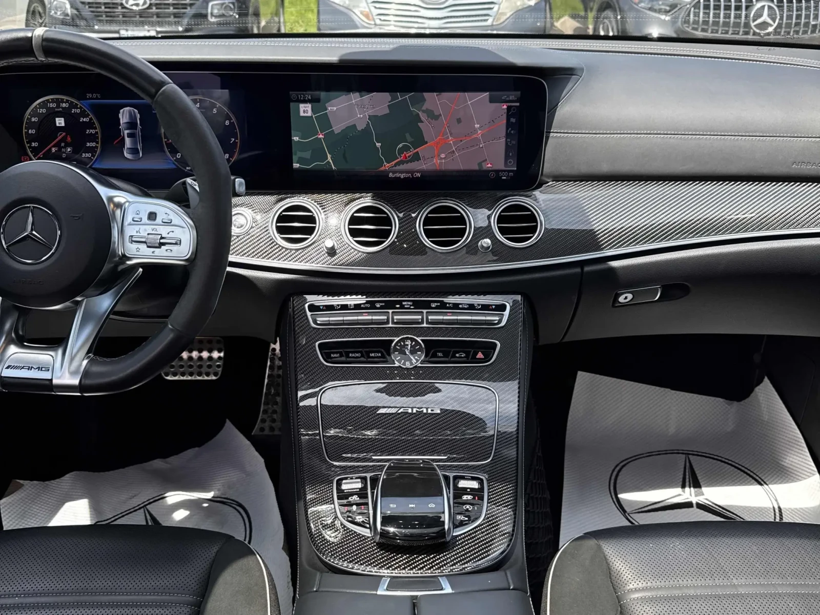Mercedes-Benz E 63 AMG S * CARFAX * АВТО КРЕДИТ * ПРОГНОЗНА ЦЕНА ДО БГ * , снимка 15 - Автомобили и джипове - 54691671