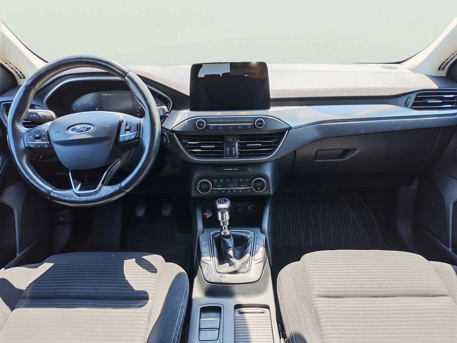 Ford Focus 1.0 EcoBoost, снимка 12 - Автомобили и джипове - 54840687