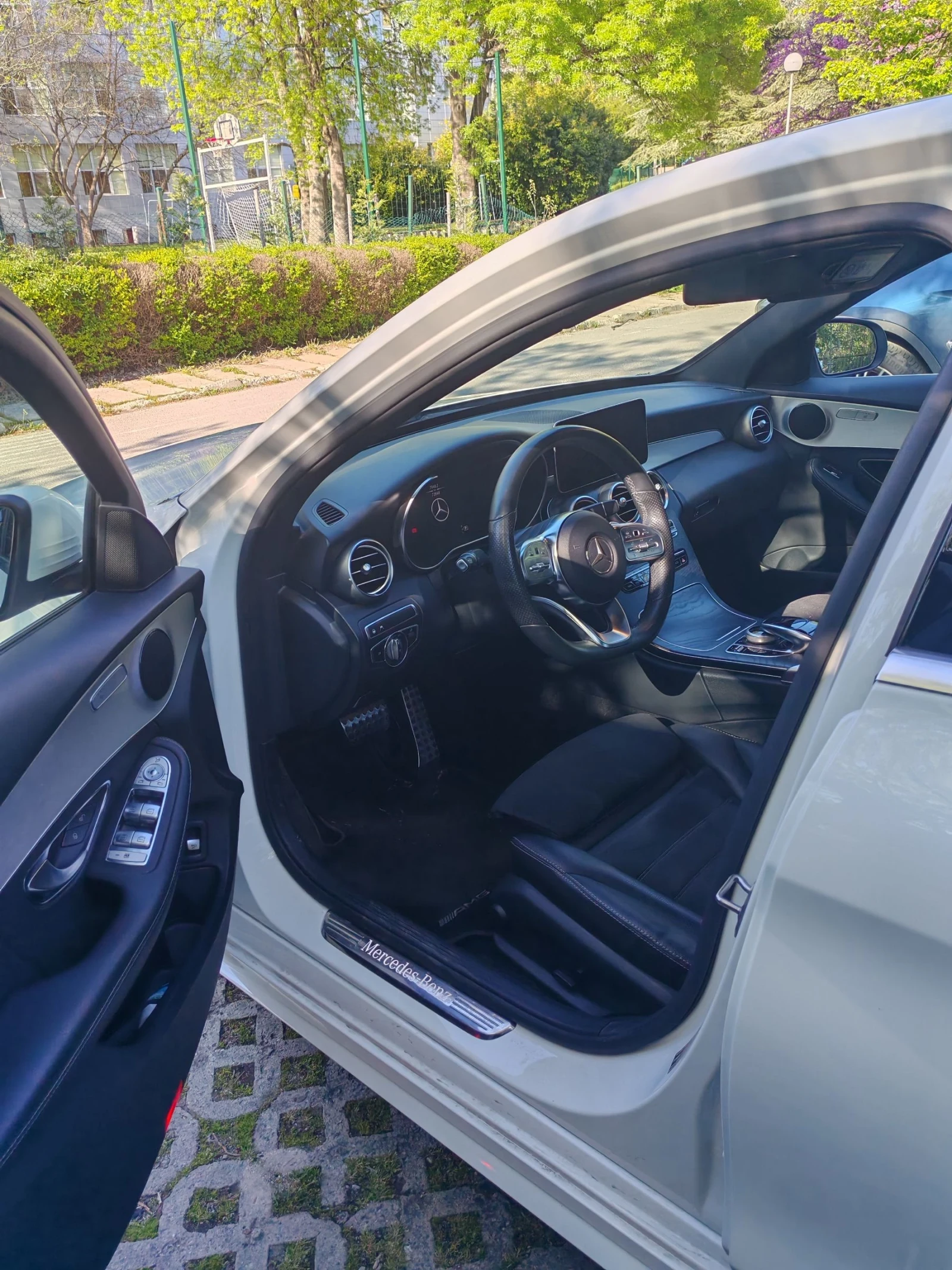 Mercedes-Benz C 200 4matic, снимка 7 - Автомобили и джипове - 54970877