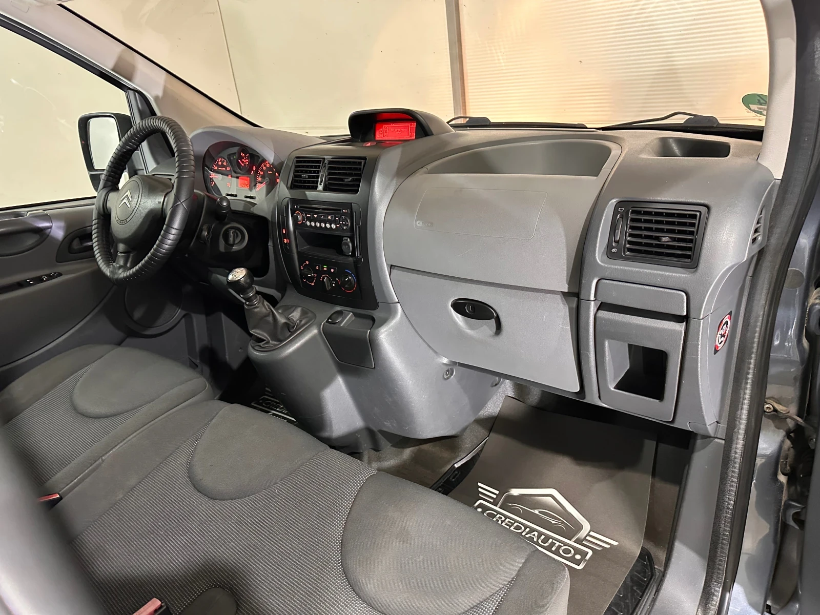 Citroen Jumpy, снимка 11 - Автомобили и джипове - 55483453