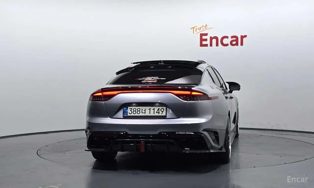 Kia Stinger * 3.3 GT AWD * CARFAX * ЦЕНА ДО БГ, снимка 4 - Автомобили и джипове - 55558690