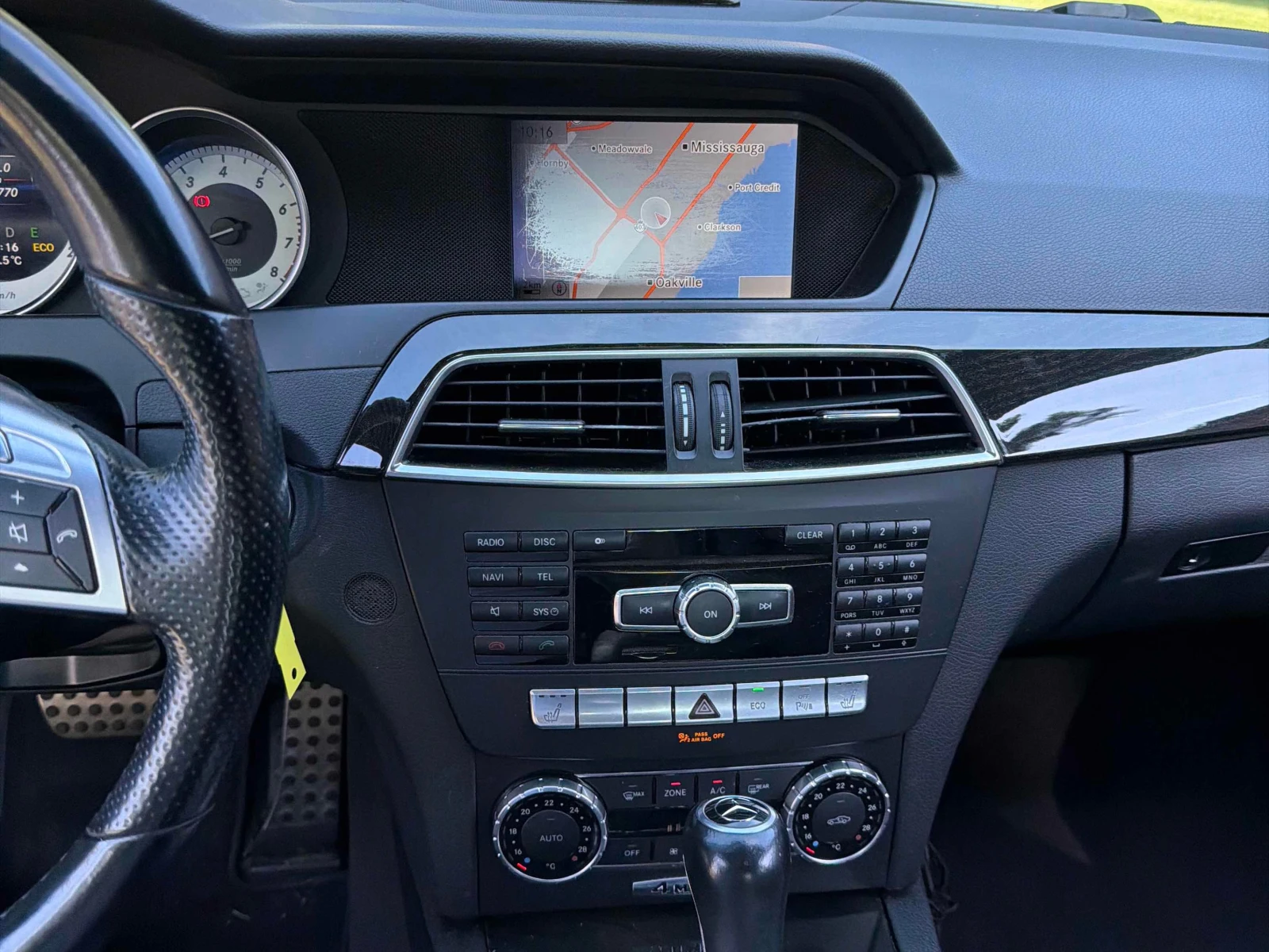 Mercedes-Benz C 300 * CARFAX * БЕЗ ПЪРВОНАЧАЛНА ВНОСКА, снимка 9 - Автомобили и джипове - 55842400