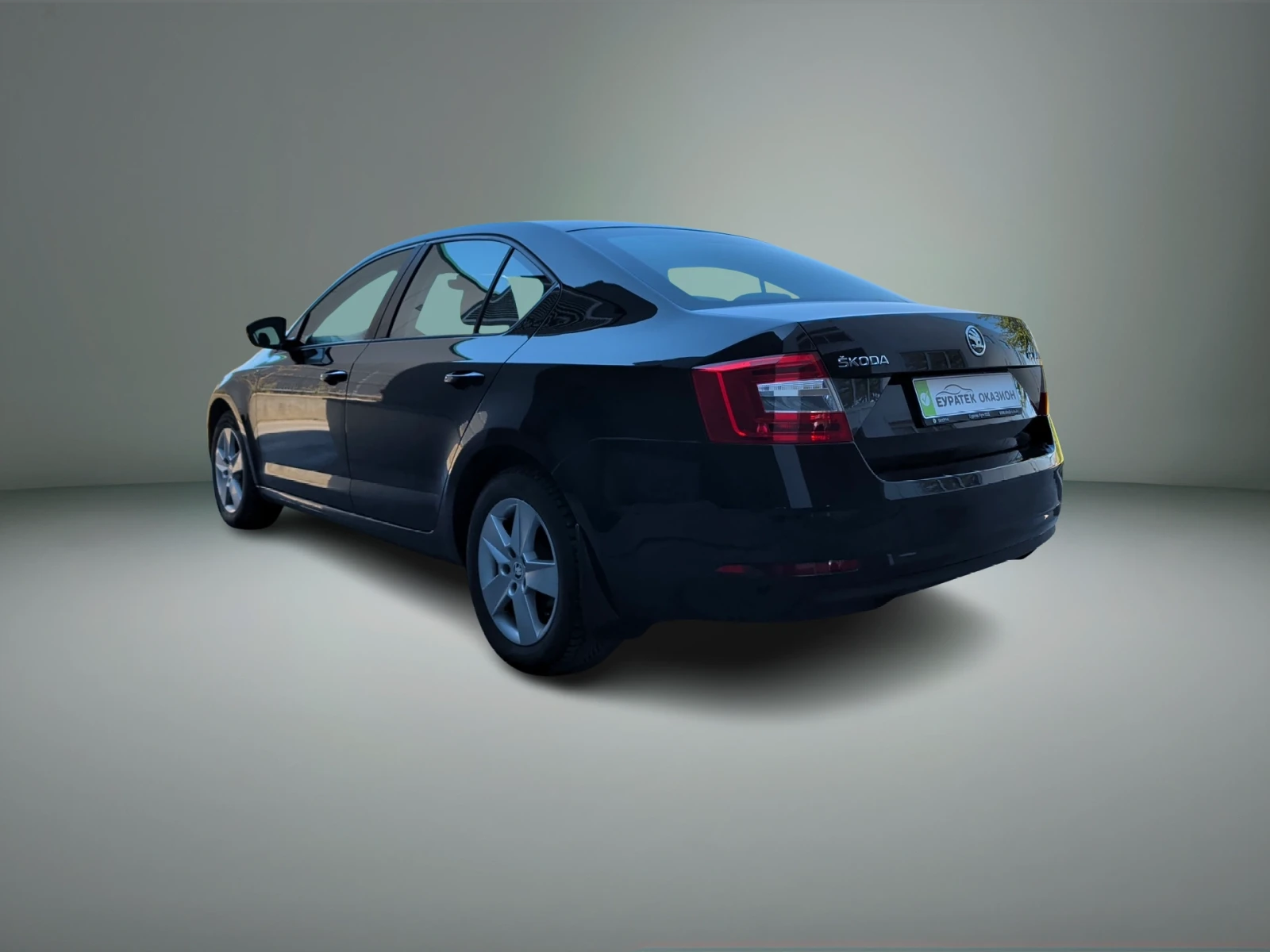 Skoda Octavia Ambition 2.0 TDI/ 150 к.с./7DSG, снимка 2 - Автомобили и джипове - 56004411