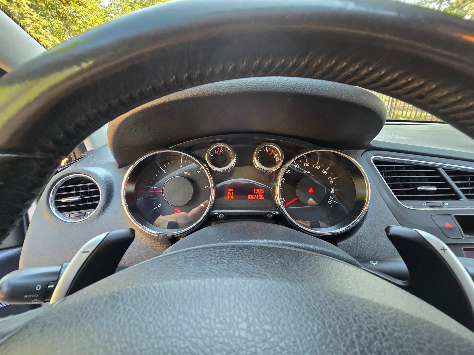 Peugeot 5008, снимка 4 - Автомобили и джипове - 56548915