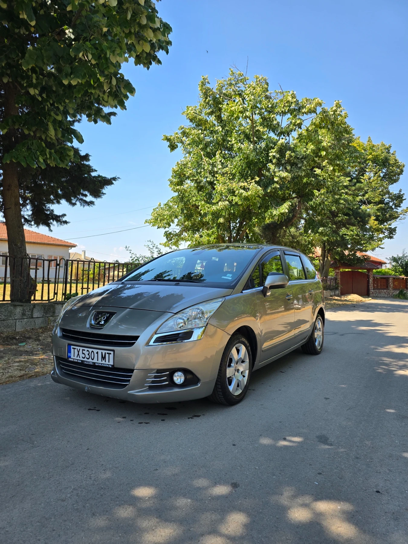 Peugeot 5008, снимка 2 - Автомобили и джипове - 56548915