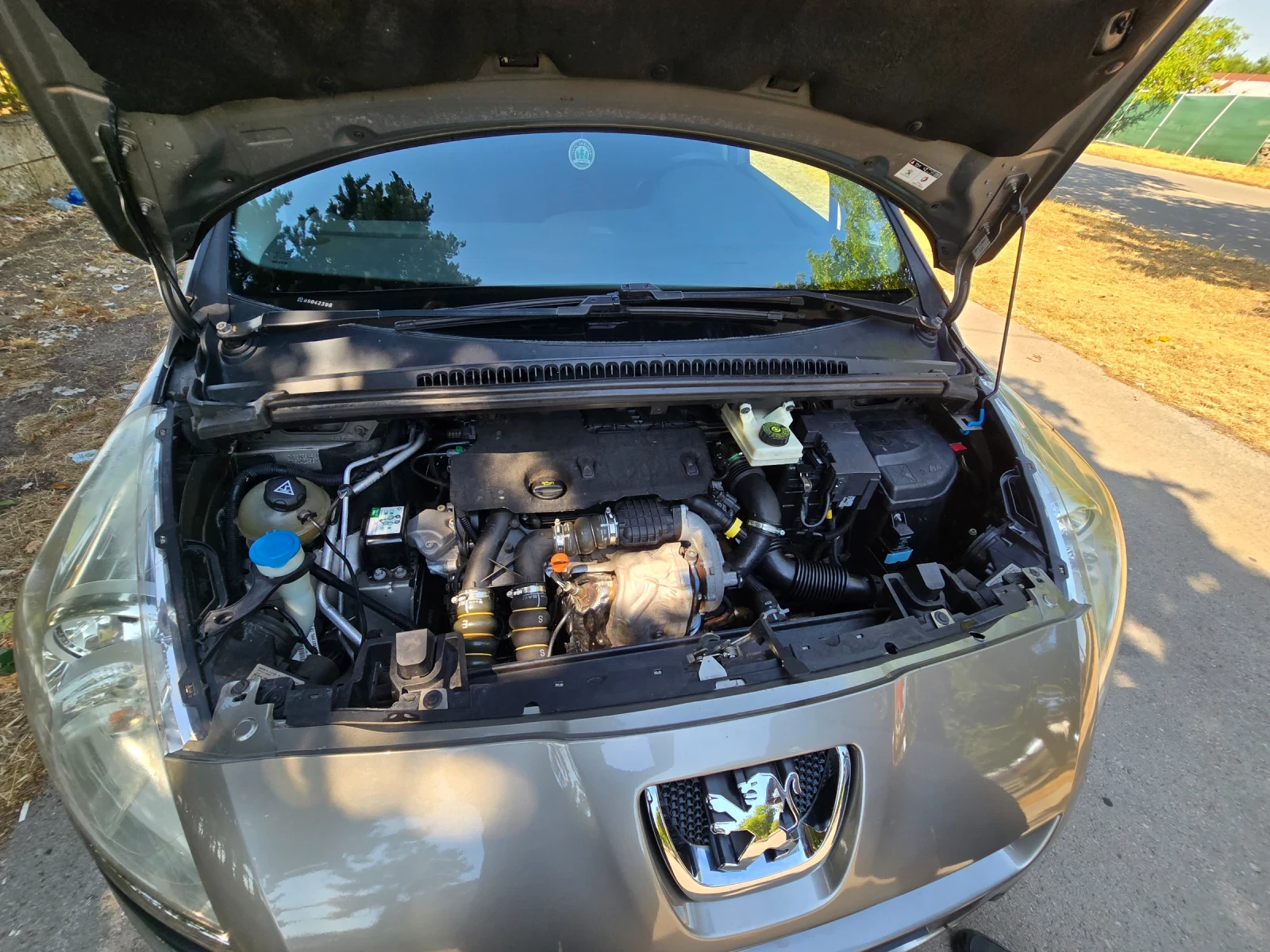 Peugeot 5008, снимка 3 - Автомобили и джипове - 56548915