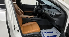 Lexus UX 250h 2.0 Хибрид, снимка 11