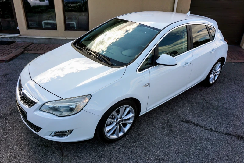 Opel Astra 1.7CDTi COSMO