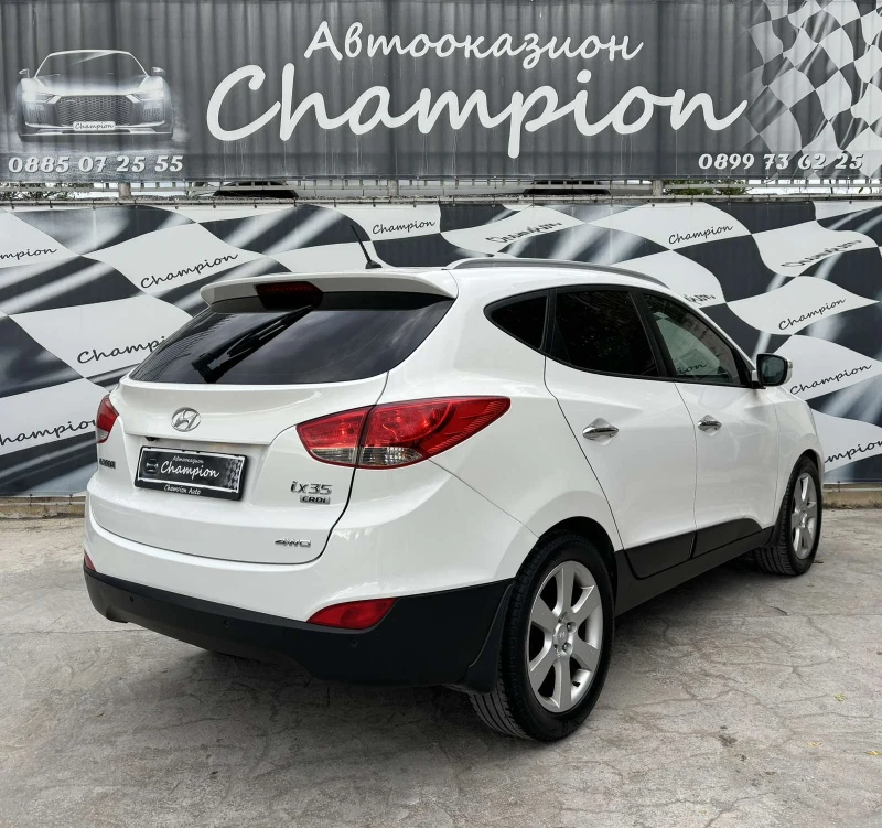 Hyundai IX35 2.0Д 4х4 Автомат, снимка 4 - Автомобили и джипове - 47609926