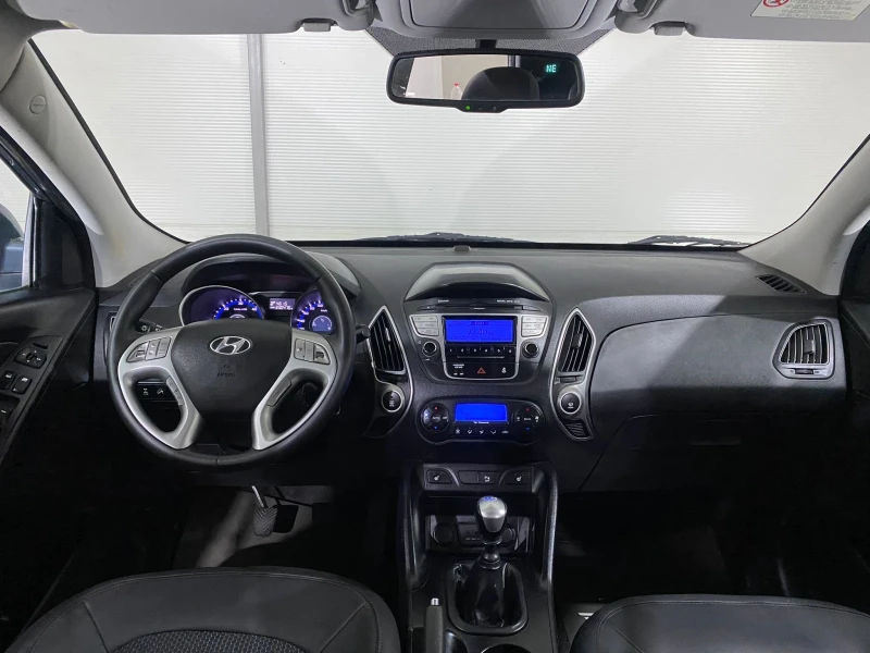 Hyundai IX35 4x4, снимка 8 - Автомобили и джипове - 51042620
