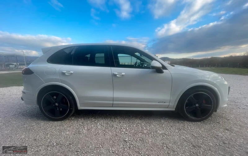 Porsche Cayenne GTS/441HP/AIR-SUSPENSION/PANO/AMBI/BI-LED/DAB/452f, снимка 7 - Автомобили и джипове - 51115030