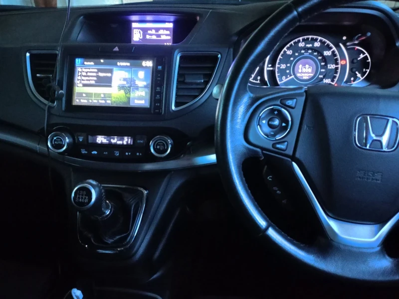 Honda Cr-v, снимка 6 - Автомобили и джипове - 52852942