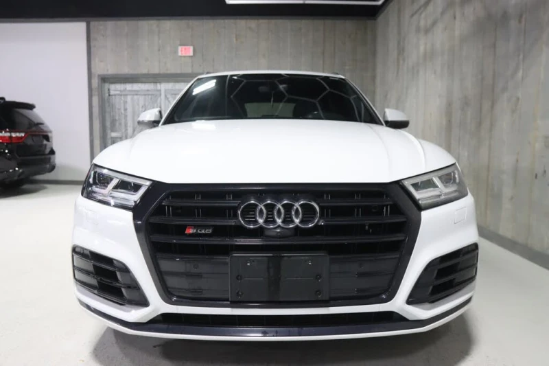 Audi SQ5 B&O* 360 CAM* ПАНОРАМА* МЪРТВА ТОЧКА* ПОДГРЕВ, снимка 2 - Автомобили и джипове - 52559449