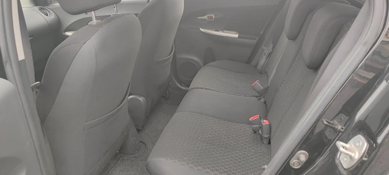 Toyota Urban Cruiser, снимка 9 - Автомобили и джипове - 52891068