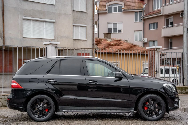 Mercedes-Benz ML 350 BlueTEC-AMG-PANORAMA-Keyless GO-HARMAN KARDON-FULL, снимка 7 - Автомобили и джипове - 53501926