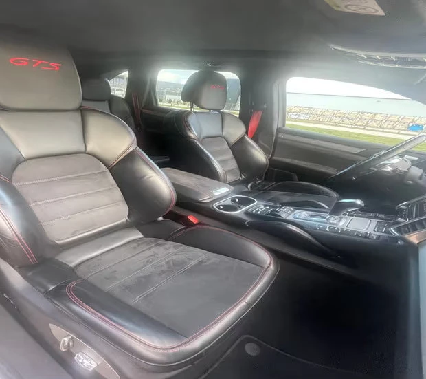 Porsche Cayenne GTS/441HP/AIR-SUSPENSION/PANO/AMBI/BI-LED/DAB/452f | Mobile.bg   12