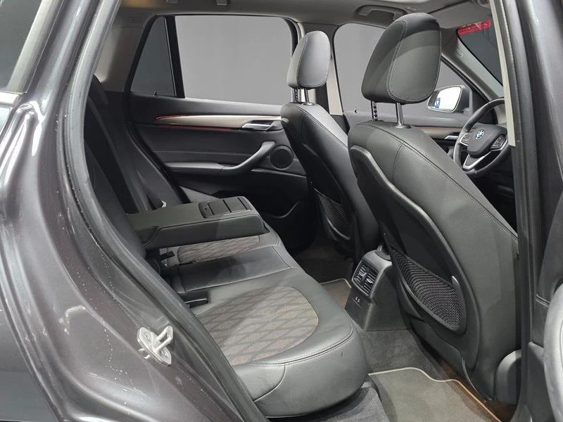 BMW X1 xDrive 20i Advantage| 192к.с.| ВКЛ.ТЕХНОТЕСТ, снимка 11 - Автомобили и джипове - 55650671