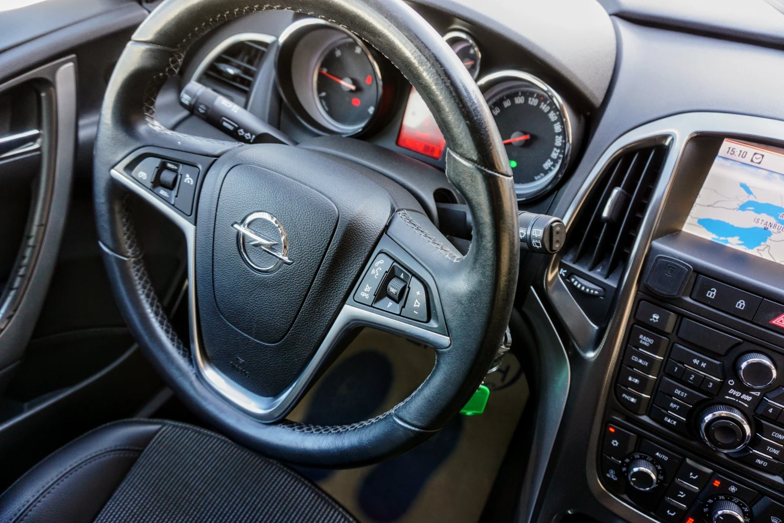 Opel Astra 1.7CDTi COSMO - изображение 10